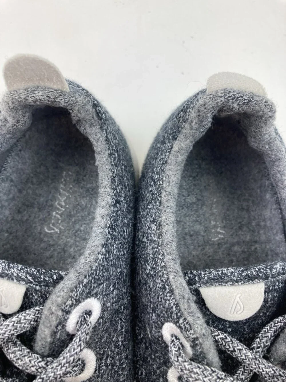 -Allbirds Wool Runners Women’s Size 9 Gray Lace Up Athletic Sneakers Comfort